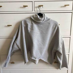 Akira sweater